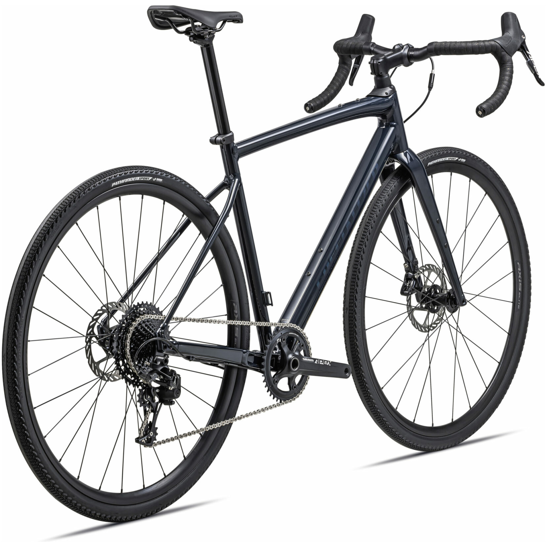 Das Specialized Diverge Comp E5 ist ein schnittiges Rennrad mit schwarzem Rahmen, Rennlenker und dünnen Hochleistungsreifen. Es verfügt über eine Carbongabel, Scheibenbremsen und eine moderne Schaltung mit sichtbarem Schaltwerk. Lucas Bike bietet dieses Topmodell exklusiv bei seinem Online-Fahrradhändler an, auf schlichtem weißen Hintergrund.